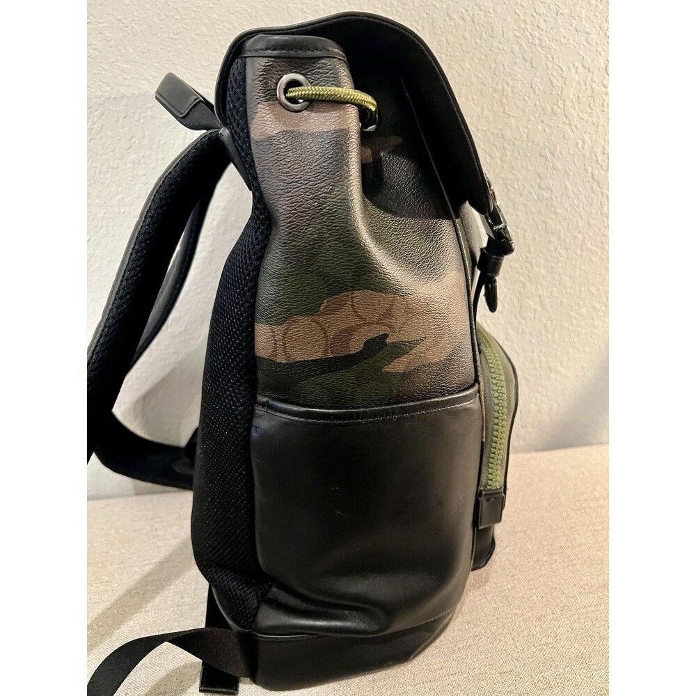 Coach Camouflage Backpack with Green Logo - Picture 9 of 16